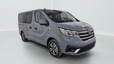 386528_p2 - RENAULT - TRAFIC - 2026